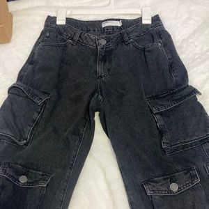 GARAGE Low Rise Wide Leg Cargo Jeans